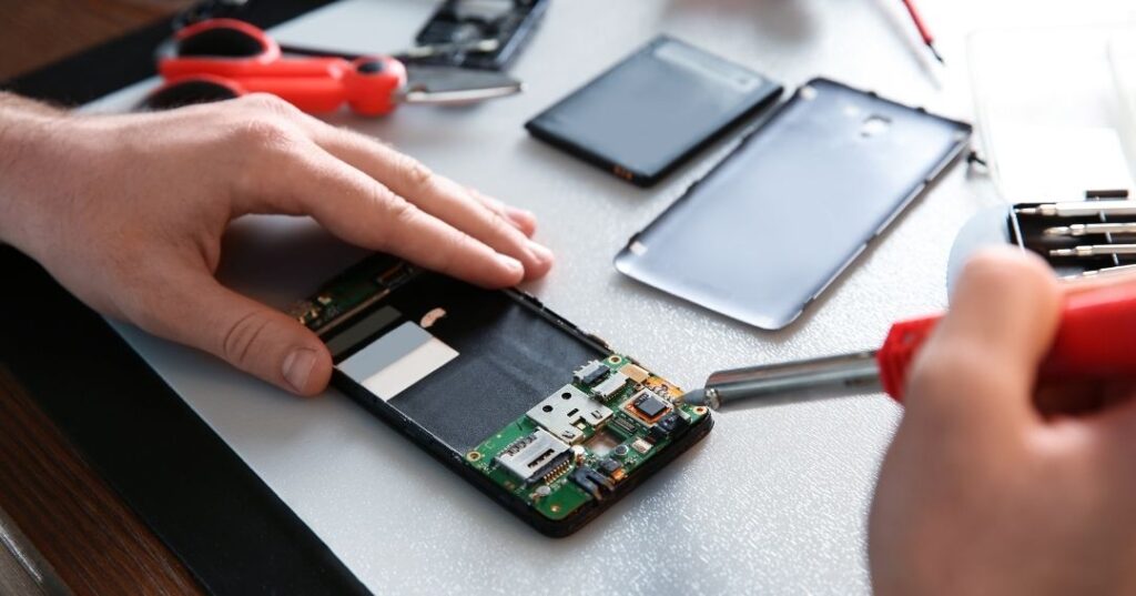 troca de peças e correções de celulares em Feira de Santana